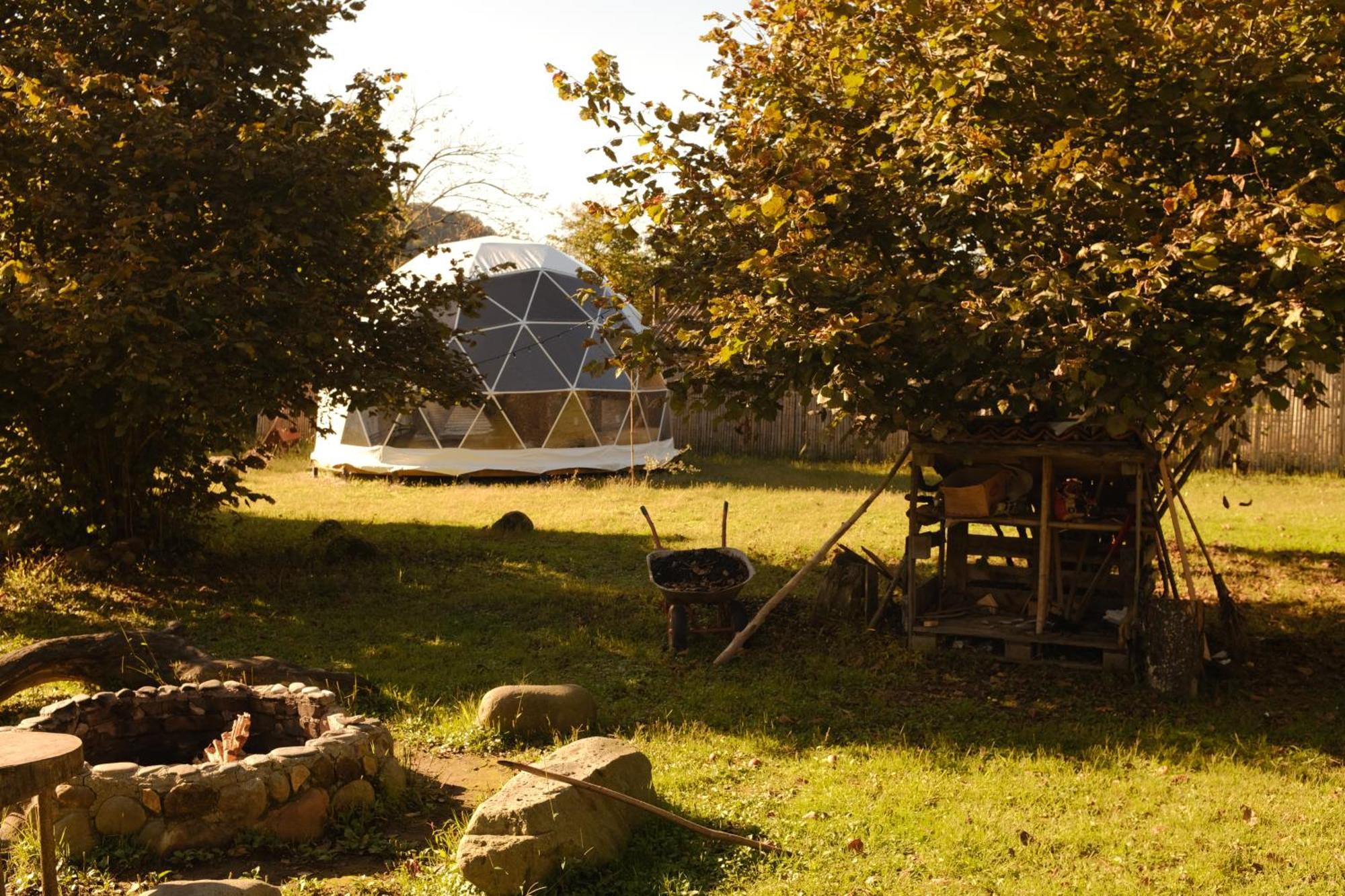 Hotel Dumbo Eco Camp Ozurget'i Exterior foto